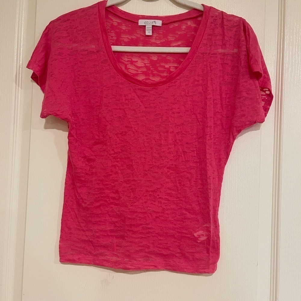 dELiA’s pink sheer patterned top​​​​​​​​